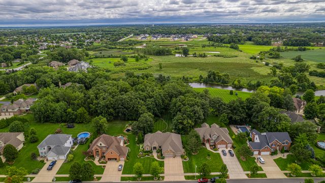 9385 Julia Drive, St. John, IN 46373