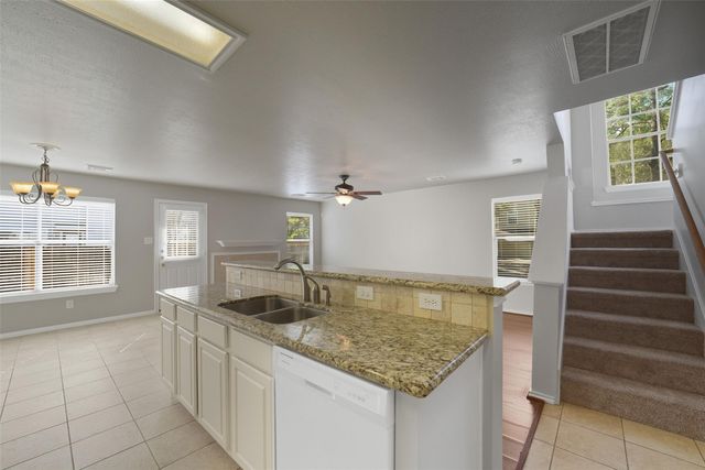 79 N Walden Elms Circle, The Woodlands, TX 77382