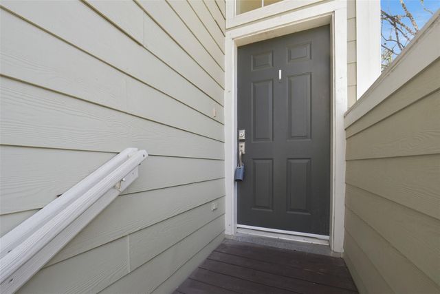 79 N Walden Elms Circle, The Woodlands, TX 77382