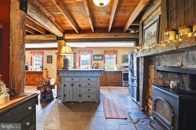 45 COUGAR HOLLOW RD, Romney, WV 26757