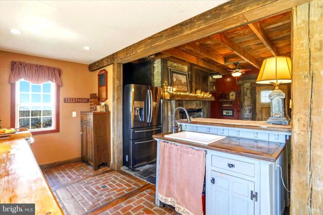 45 COUGAR HOLLOW RD, Romney, WV 26757
