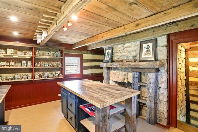 45 COUGAR HOLLOW RD, Romney, WV 26757