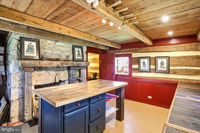 45 COUGAR HOLLOW RD, Romney, WV 26757