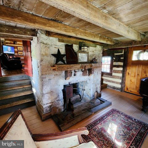 45 COUGAR HOLLOW RD, Romney, WV 26757