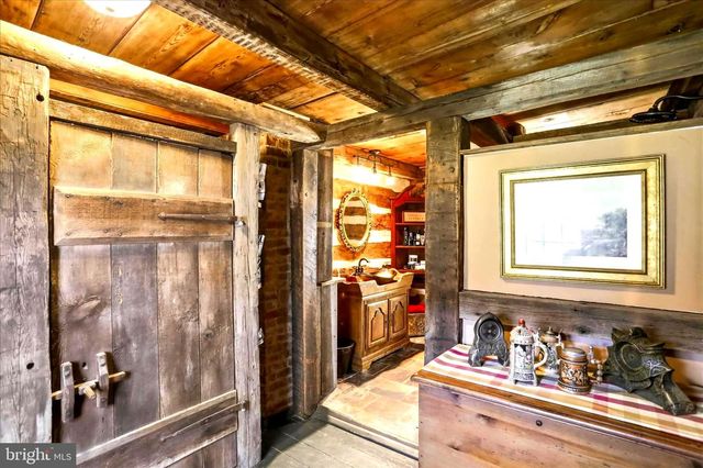 45 COUGAR HOLLOW RD, Romney, WV 26757