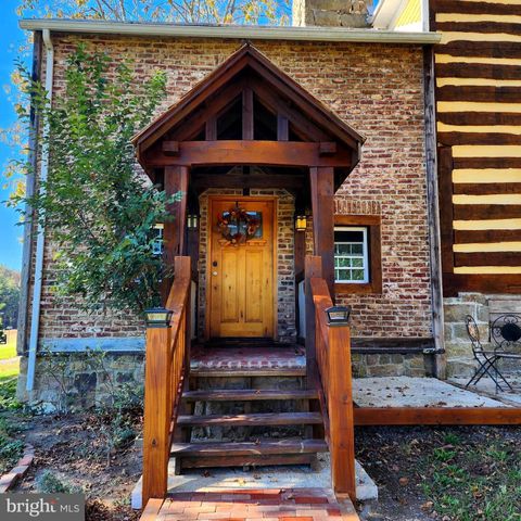 45 COUGAR HOLLOW RD, Romney, WV 26757