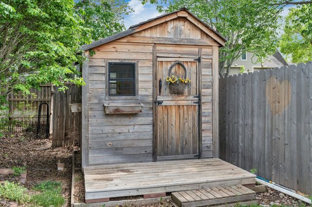2238 N Amarado St, Wichita, KS 67205