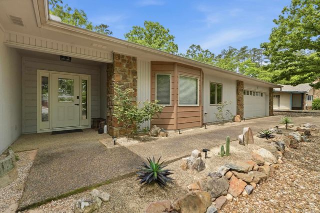 9 Huesca Lane, Hot Springs Village, AR 71909