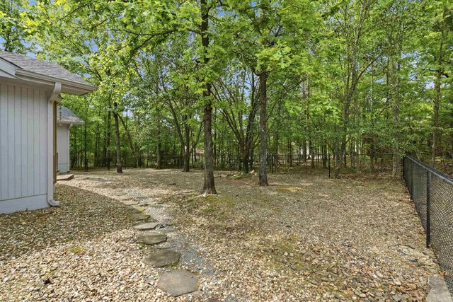 9 Huesca Lane, Hot Springs Village, AR 71909