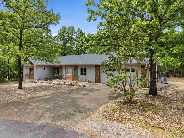 9 Huesca Lane, Hot Springs Village, AR 71909