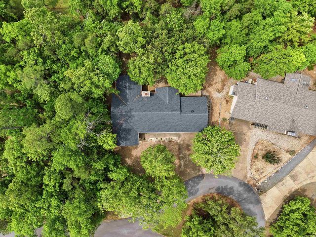 9 Huesca Lane, Hot Springs Village, AR 71909
