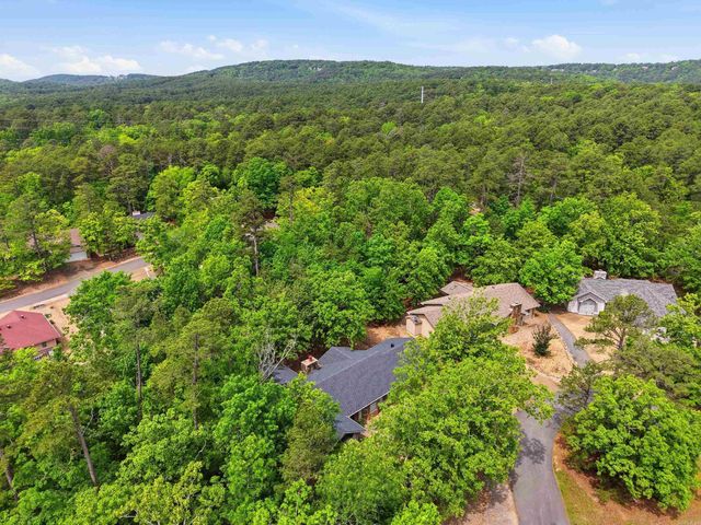 9 Huesca Lane, Hot Springs Village, AR 71909