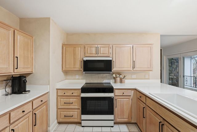 9 Huesca Lane, Hot Springs Village, AR 71909