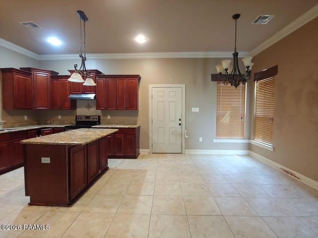 1104 E Alexander Street, Lafayette, LA 70501