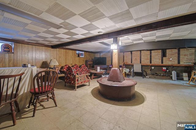 1003 Cumbermeade Road, Fort Lee, NJ 07024