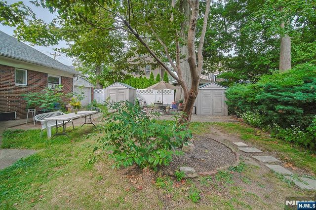 1003 Cumbermeade Road, Fort Lee, NJ 07024