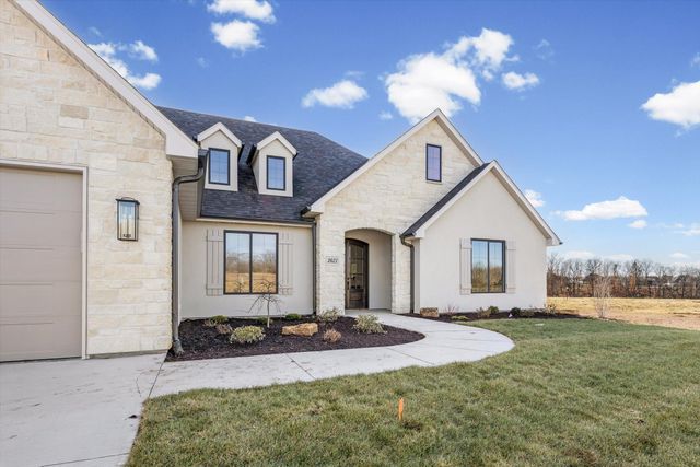2621 EASLEY CABIN CIR, Columbia, MO 65201