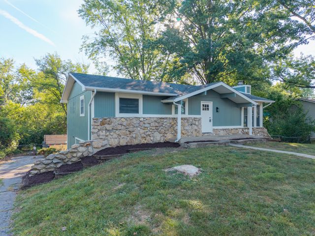 7112 N MOBERLY DR, Columbia, MO 65202