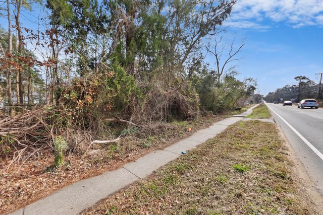 810 Orangeburg Road, Summerville, SC 29483