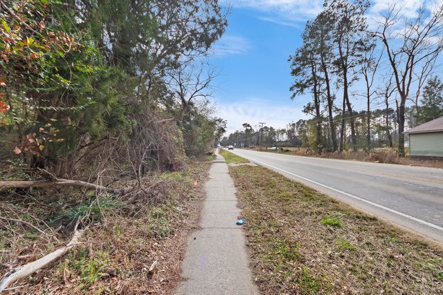 810 Orangeburg Road, Summerville, SC 29483