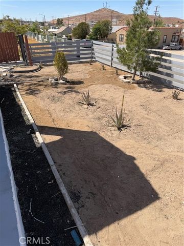 232 E Fredricks, Barstow, CA 92311