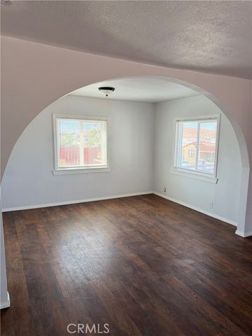 232 E Fredricks, Barstow, CA 92311