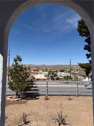 232 E Fredricks, Barstow, CA 92311