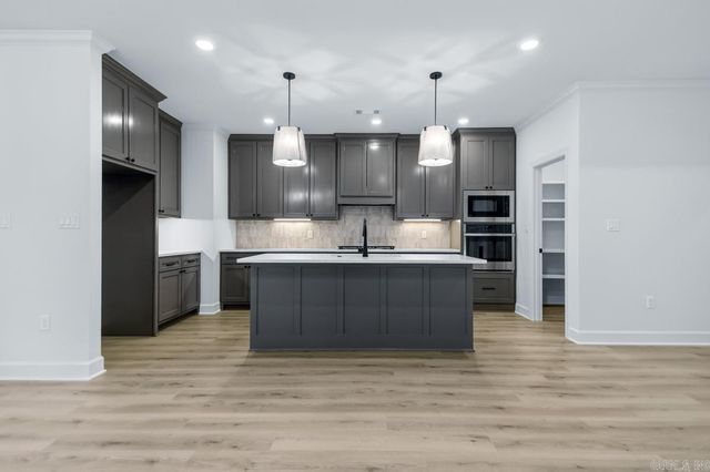 192 Fletcher Ridge Drive, Little Rock, AR 72223