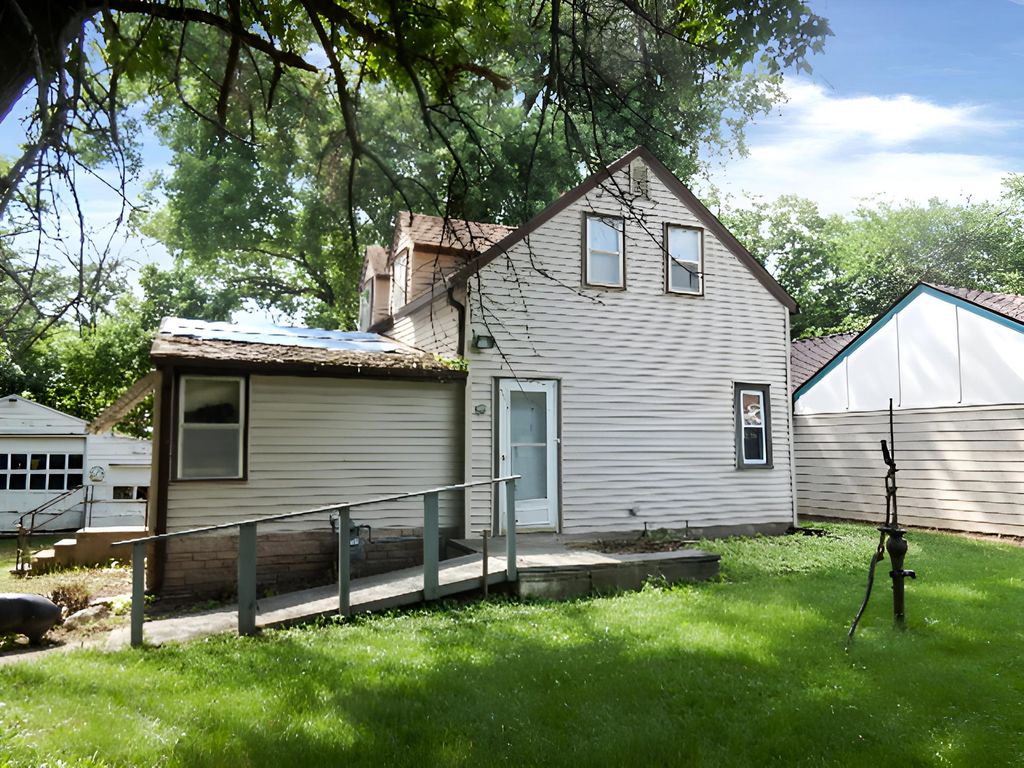 1401 12th Avenue, Newport, MN 55055 — exterior