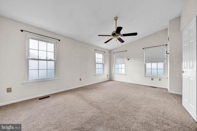 8006 SPRUCE MILL DR, Yardley, PA 19067