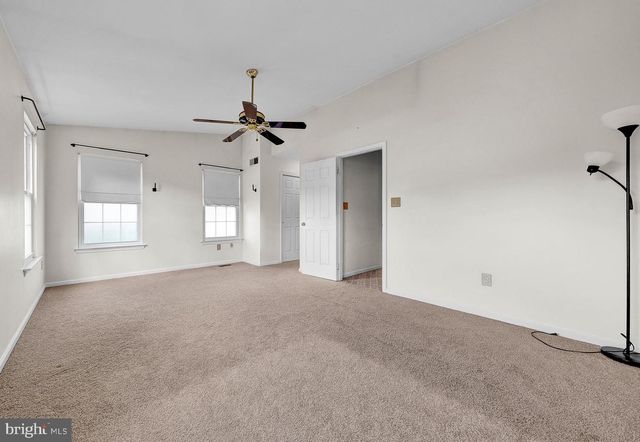 8006 SPRUCE MILL DR, Yardley, PA 19067