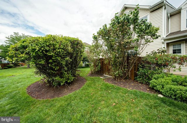 8006 SPRUCE MILL DR, Yardley, PA 19067