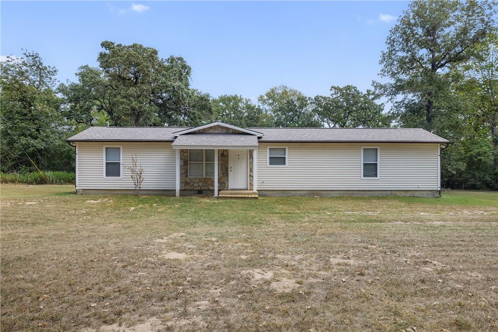 8915 Cobb Branch Road, Franklin, TX 77856 — photo 4