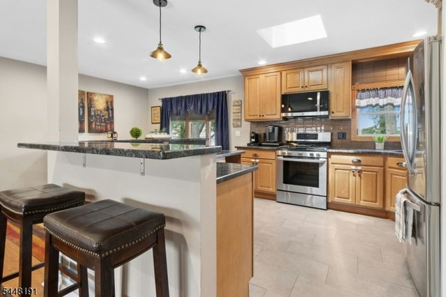 52 GRAND STREET, Clark Twp., NJ 07066