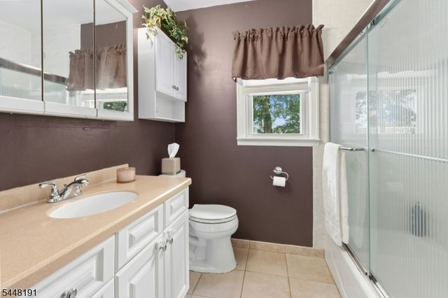 52 GRAND STREET, Clark Twp., NJ 07066