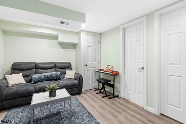 52 GRAND STREET, Clark Twp., NJ 07066