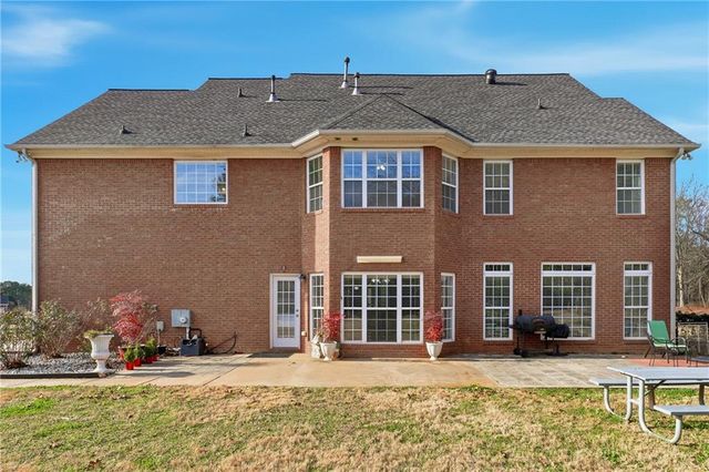 100 Saint Clair Court, Fayetteville, GA 30214