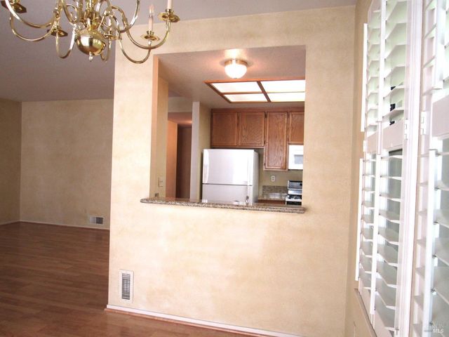 657 Cherry Ave, Sonoma, CA 95476