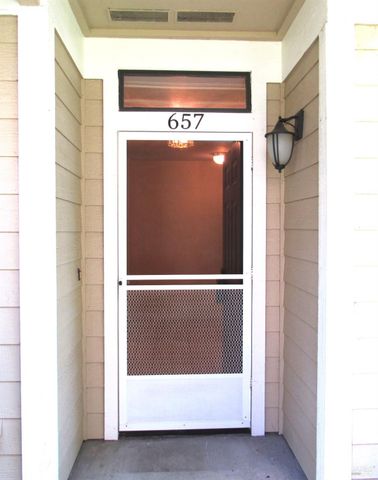 657 Cherry Ave, Sonoma, CA 95476