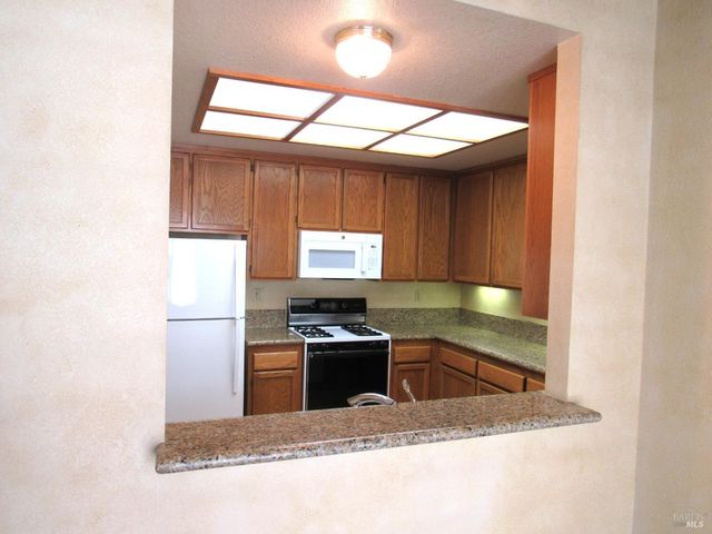 657 Cherry Ave, Sonoma, CA 95476