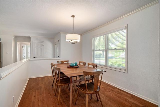 2105 W 97th Street, Leawood, KS 66206