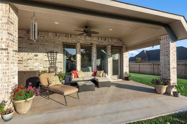 28196 Knight Peak Drive, Spring, TX 77386