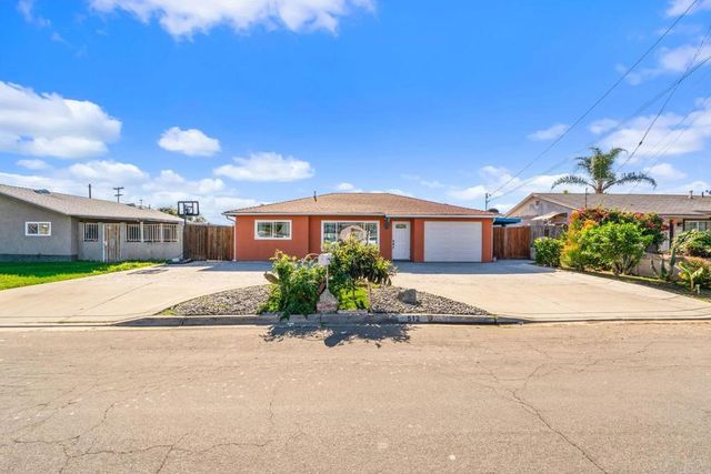 512 Tatum Street, Vista, CA 92083