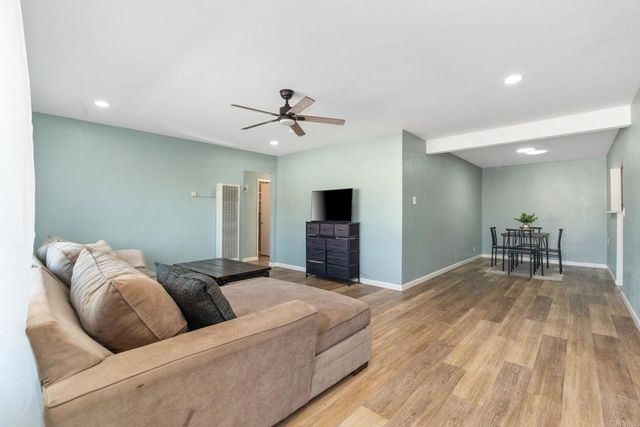 512 Tatum Street, Vista, CA 92083