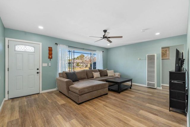 512 Tatum Street, Vista, CA 92083