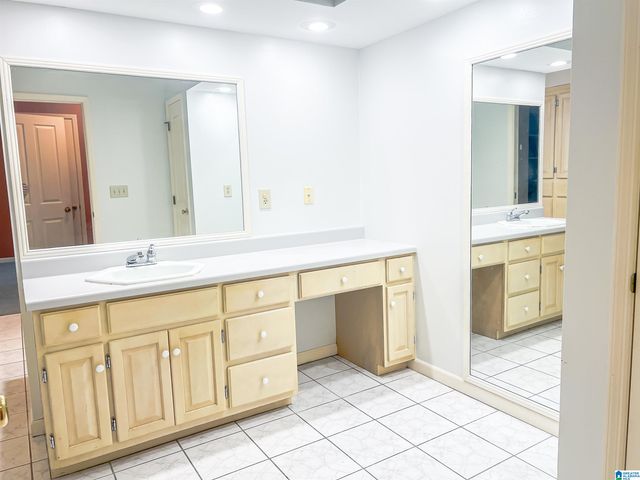 714 HILLYER HIGH ROAD, Anniston, AL 36207