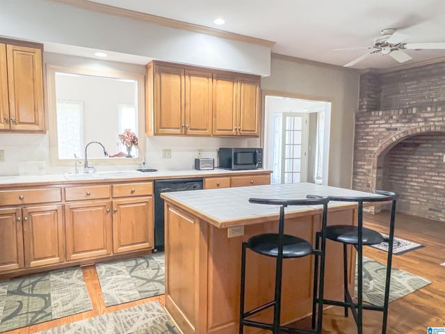 714 HILLYER HIGH ROAD, Anniston, AL 36207