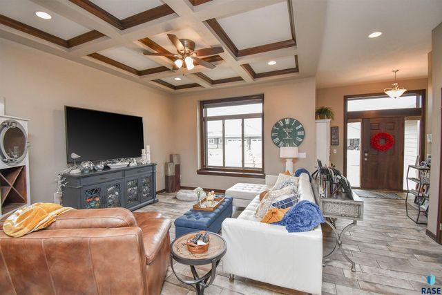 5504 S Solono Ave Avenue, Sioux Falls, SD 57108