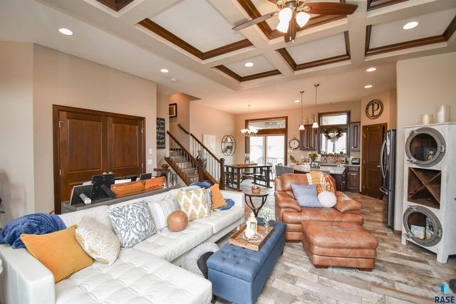 5504 S Solono Ave Avenue, Sioux Falls, SD 57108