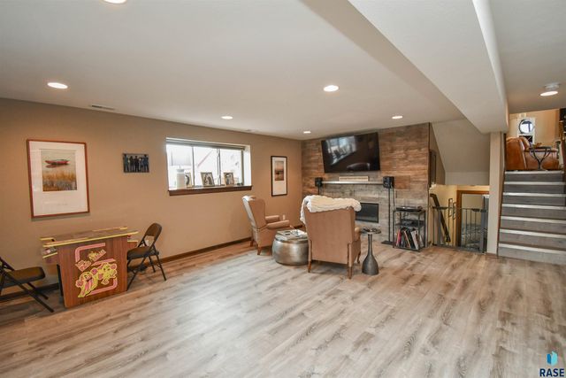 5504 S Solono Ave Avenue, Sioux Falls, SD 57108